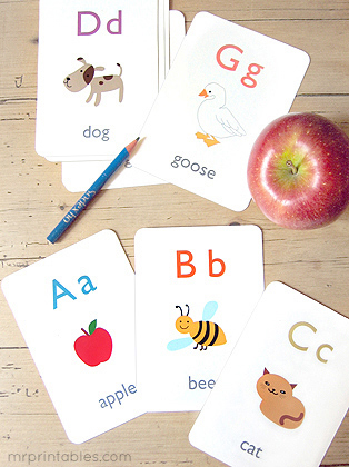  Coloring on Free Printable Alphabet Flash Cards   Mr Printables